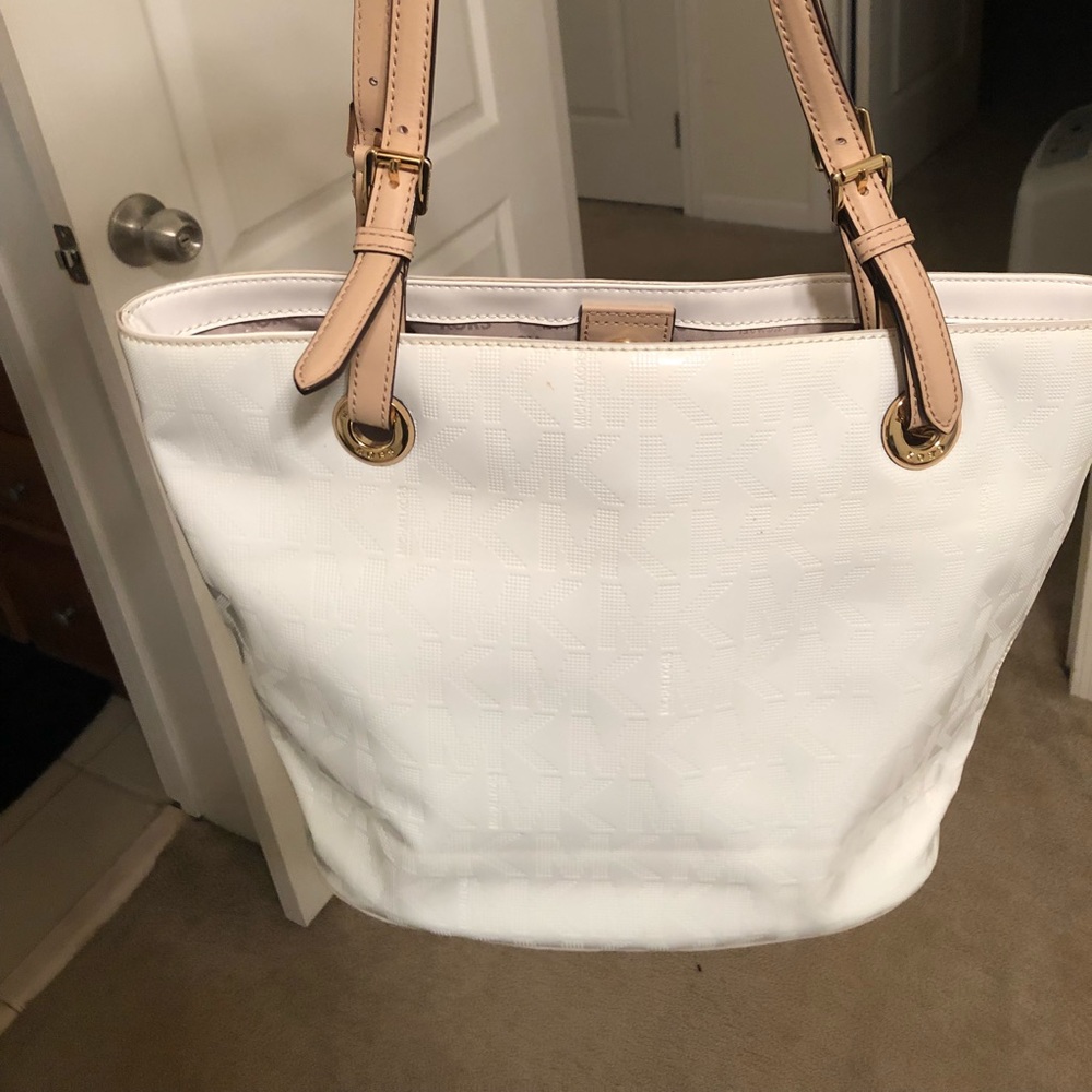 Michael Kors Jet Set Purse